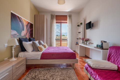 Comfort Double Room, Balcony, Mountain View | Minibar, free WiFi, bed sheets