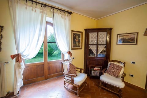 Villa, 4 Bedrooms, Smoking, Balcony | Interior