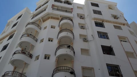 Apartment, 1 Bedroom, Smoking, Garden View | Front of property