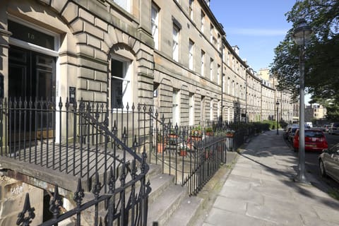 Apartment | Street view