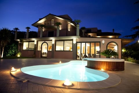2 outdoor pools, pool umbrellas, sun loungers