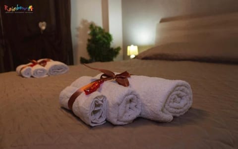 Individually decorated, free WiFi, bed sheets