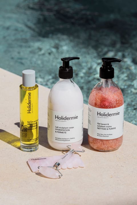 Body treatments, body wraps, body scrubs, facials, 2 treatment rooms