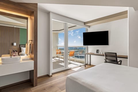 In-room safe, desk, bed sheets, wheelchair access