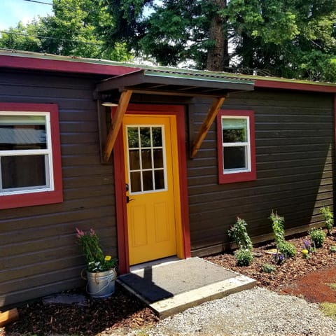 Bergie's Bunkhouse Entrance