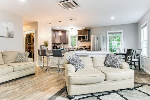 Weaverville Vacation Rental | 2BR | 1BA | Step-Free Access | 680 Sq Ft