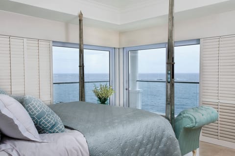 Suite, Sea Facing | Premium bedding, in-room safe, desk, iron/ironing board
