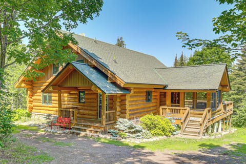 Lutsen Vacation Rental | 3BR | 3BA | 3,500 Sq Ft | Stairs Required