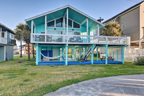 Galveston Vacation Rental Home | 2BR | 1BA | 896 Sq Ft | Stairs Required