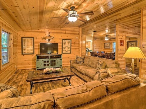 Broken Bow Vacation Rental | 4BR | 3BA | 2,128 Sq Ft | Stairs to Access