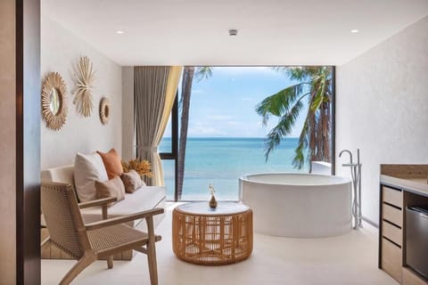 Sky Beachfront | In-room safe, desk, cribs (free), rollaway beds (surcharge)