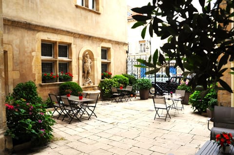 Double Room, 1 Bedroom, Non Smoking (Nairobi) | Courtyard view