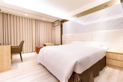Standard Double Room (C) | Desk, blackout drapes, soundproofing, free WiFi