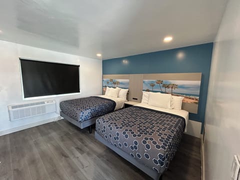 Deluxe Double Room | Desk, soundproofing, bed sheets
