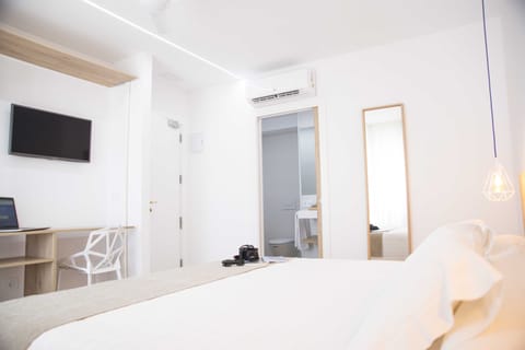 Standard Double or Twin Room | Desk, free WiFi, bed sheets