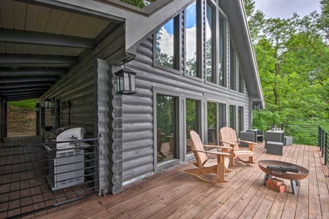Jasper Vacation Rental: 2BR | Sleeping Loft | 2BA | 1,600 Sq Ft