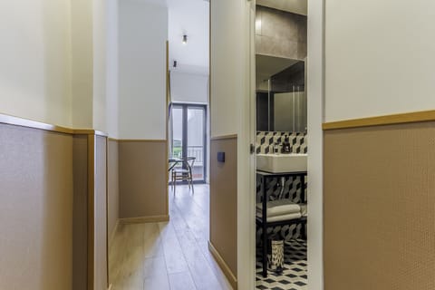 Basic Double Room | Bathroom | Shower, free toiletries, hair dryer, towels