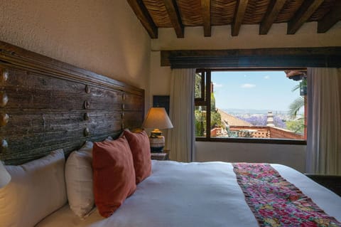 One Bedroom Master Suite | City view