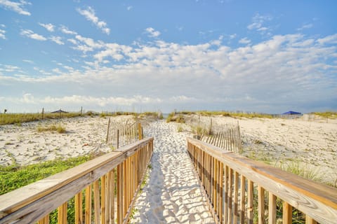 Gulf Shores Vacation Rental | 2BR | 2 BA | 900 Sq Ft
