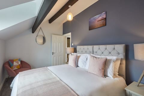 Emerald Hideaway, Saltburn-by-the-Sea - Stay North Yorkshire