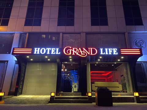Front of property - evening/night