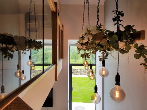 Luxury Cottage, Ensuite, Courtyard View | Interior