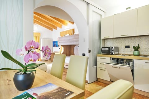 Classic Studio, Kitchenette | In-room safe, desk, blackout drapes, soundproofing