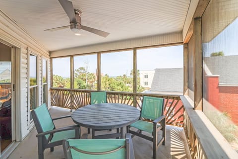 Screened in balcony