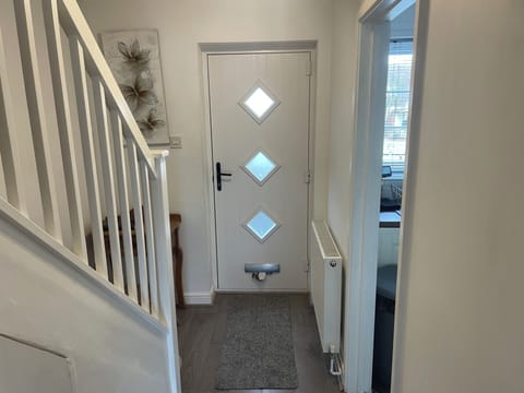 House, 2 Bedrooms, River View | Interior