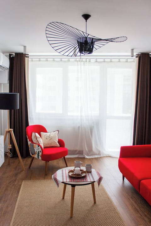 Apartment, 1 Bedroom, Smoking, Balcony | Living area