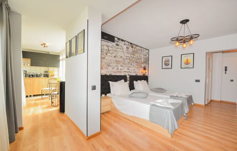 Studio, 1 Bedroom, City View | 1 bedroom