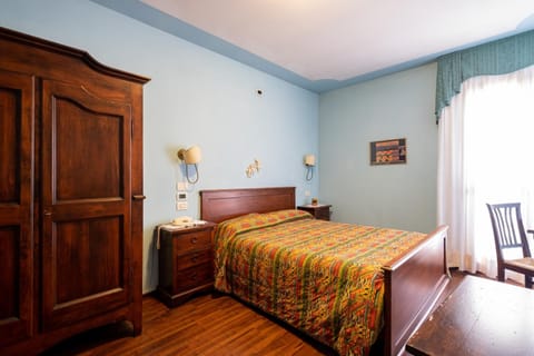 Select Comfort beds, in-room safe, individually decorated