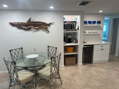 Dining room and coffee bar with Beverage Cooler