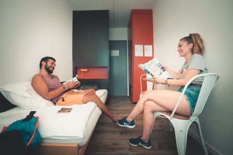 Single Room | Free WiFi, bed sheets