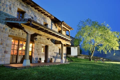 House, Private Bathroom | Exterior