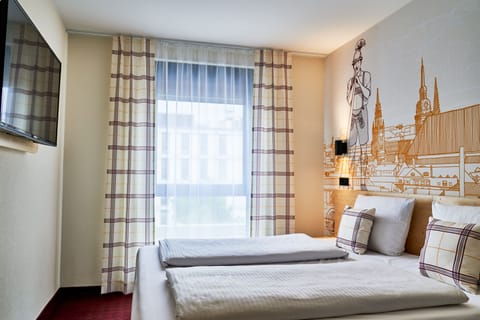 Comfort Double Room | Desk, soundproofing, cribs/infant beds, free WiFi