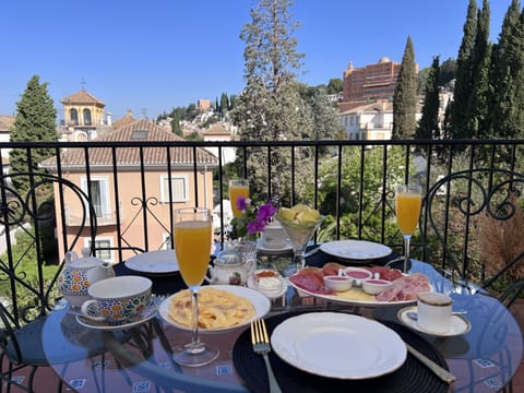 Daily continental breakfast for a fee