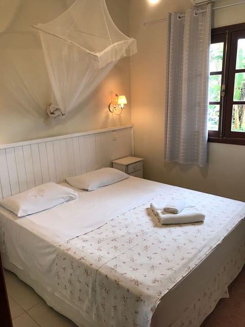 Family Apartment | Minibar, bed sheets