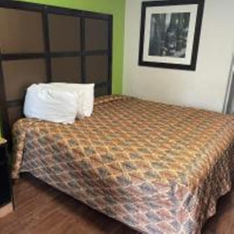 Egyptian cotton sheets, premium bedding, down comforters