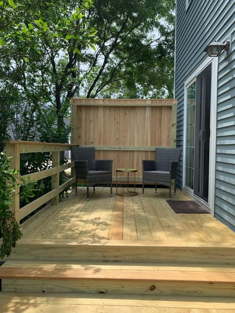 deck for a cocktail 