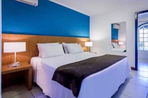 Suite | Minibar, desk, free WiFi, bed sheets