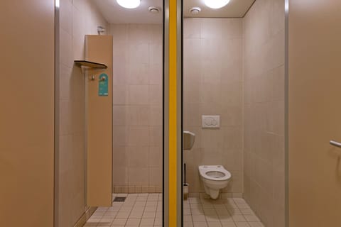 Family Room, Private Bathroom | Bathroom | Shower, eco-friendly toiletries, towels