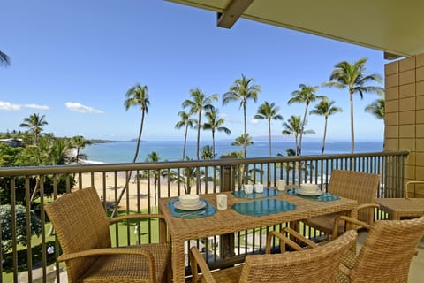 Relax on the Lanai with a Panoramic View of South Maui's Iconic Landmarks