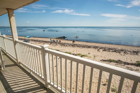 View the entire Cape Cod Bay!
