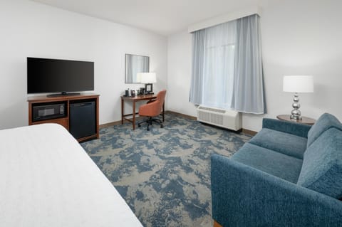 In-room safe, desk, laptop workspace, blackout drapes