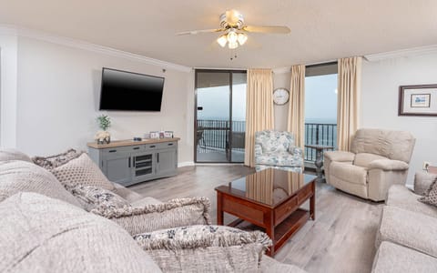 Phoenix East 1006, Orange Beach, Alabama, beach front, 3 bedroom condominium on the 10th floor