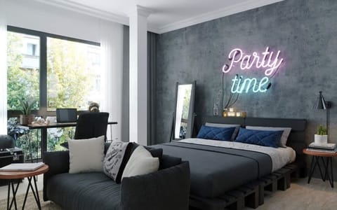 Deluxe Apartment | 1 bedroom, minibar, desk, free WiFi