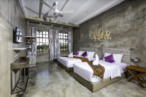 Superior Room | Minibar, iron/ironing board, free WiFi, bed sheets
