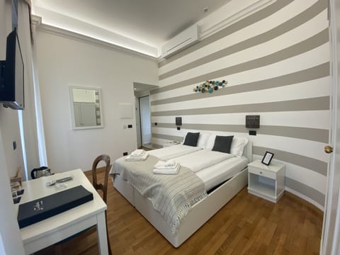 Premium Room, Lake View | Down comforters, memory foam beds, minibar, in-room safe