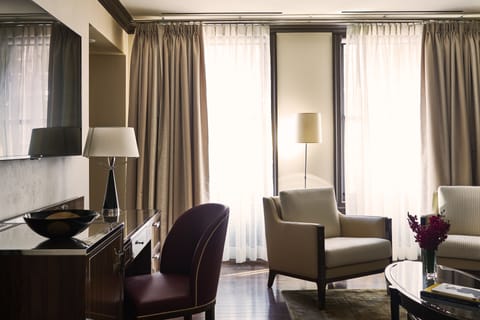 Frette Italian sheets, premium bedding, down comforters, pillowtop beds